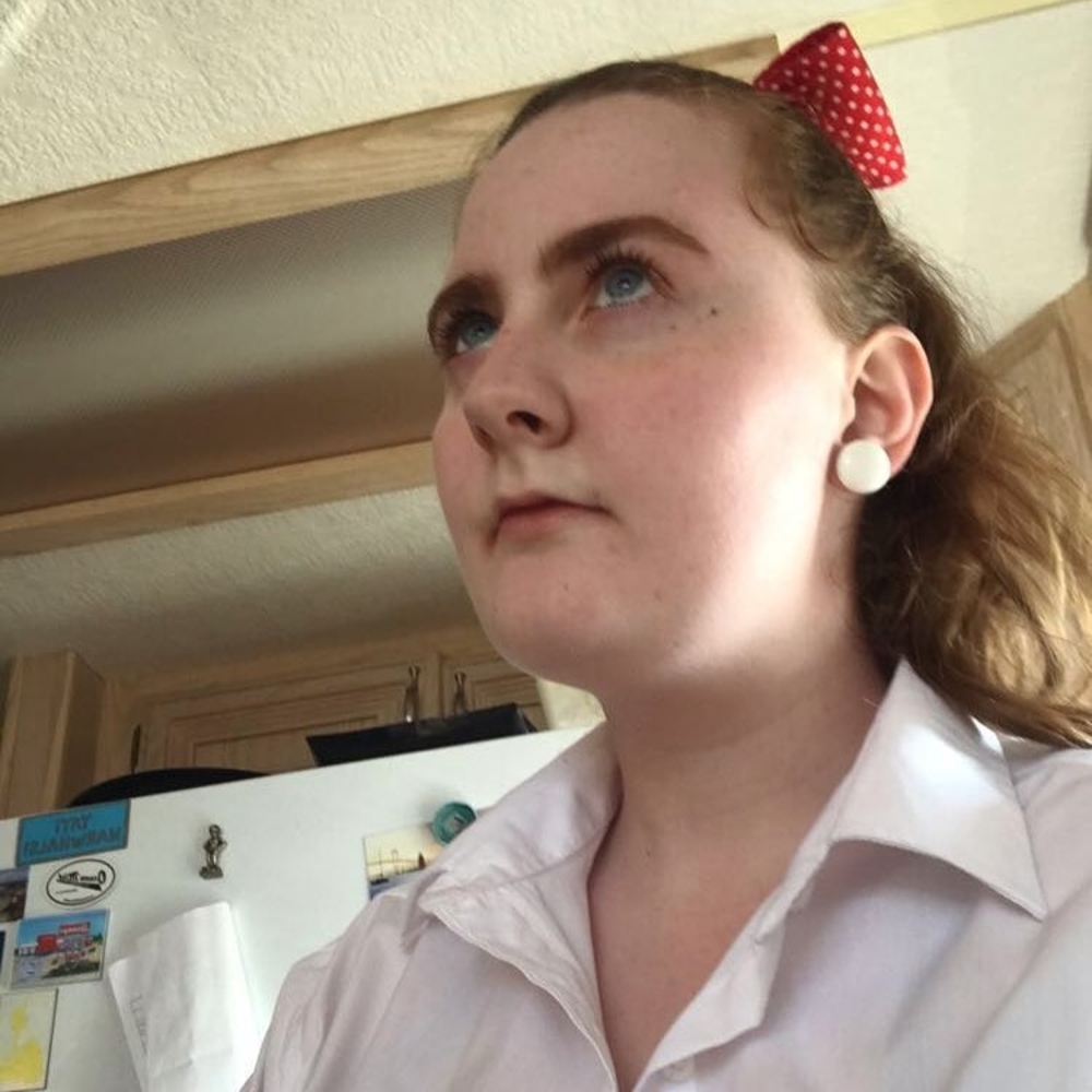Meet your Posher, Maeve